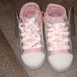 Girls shoes